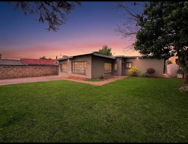 3 BEDROOM HOUSE FOR SALE IN LINDHAVEN